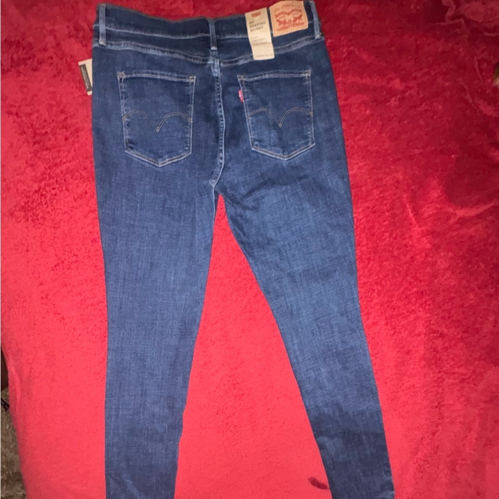 Levi's Women's Classic Indigo Skinny Jeans - Picture 2 of 7